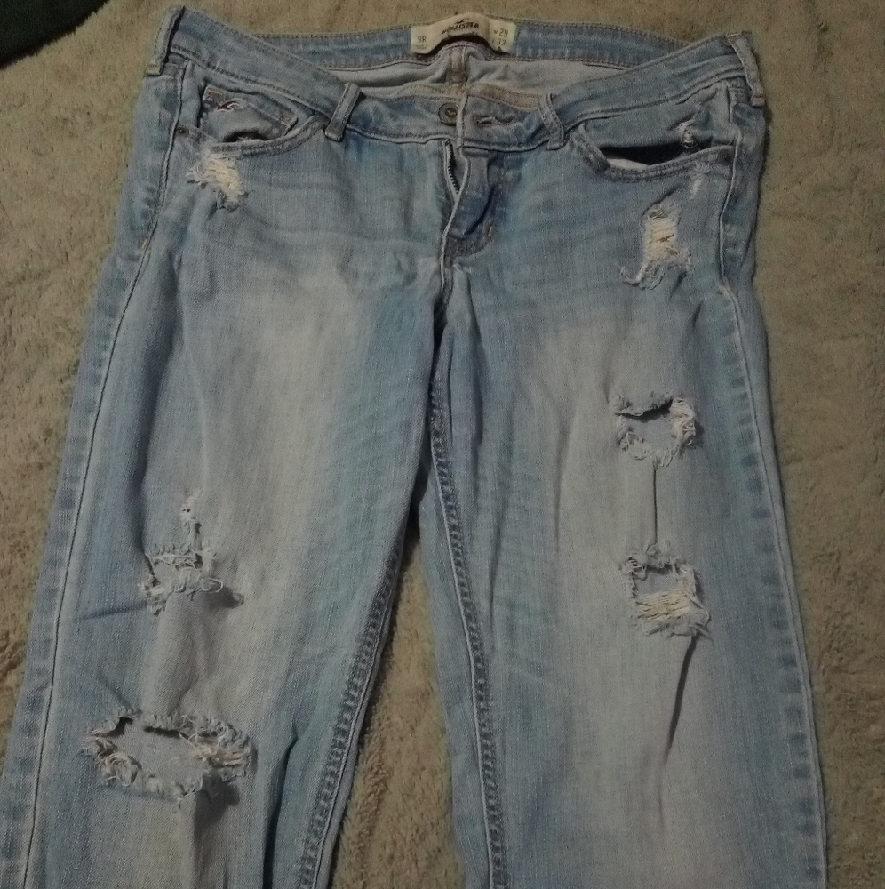Distressed Hollister Jeans 9